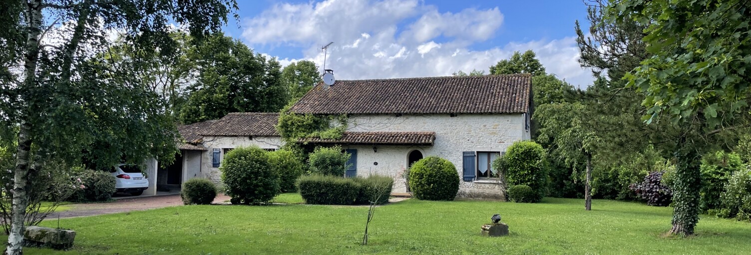 Maison 5 Pièces 111 m² à vendre à Saint-Savin (86310)