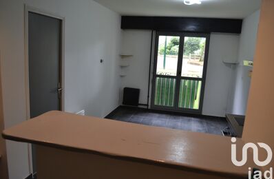 location appartement 690 € CC /mois à proximité de Wissous (91320)