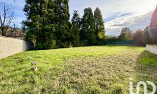 Terrain  1233 m² à vendre à Fontaines-Saint-Martin (69270)