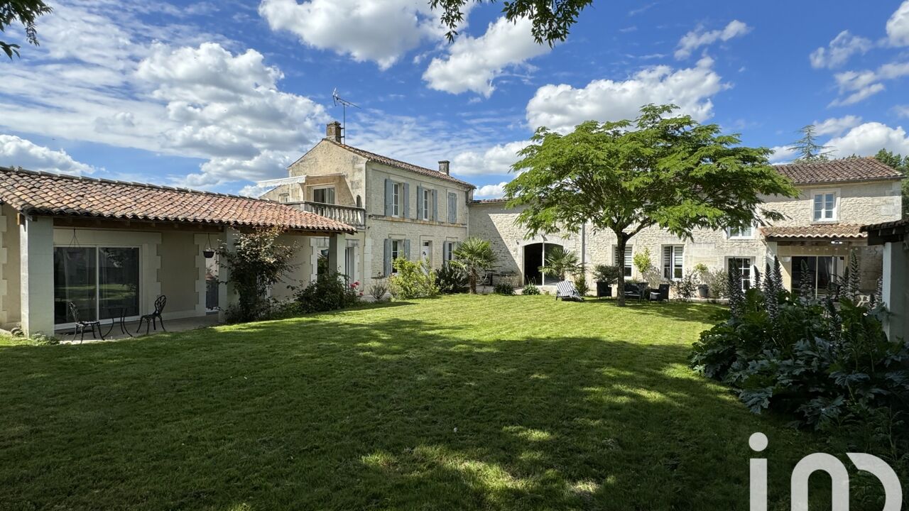 maison 13 pièces 333 m2 à vendre à Bourg-Charente (16200)