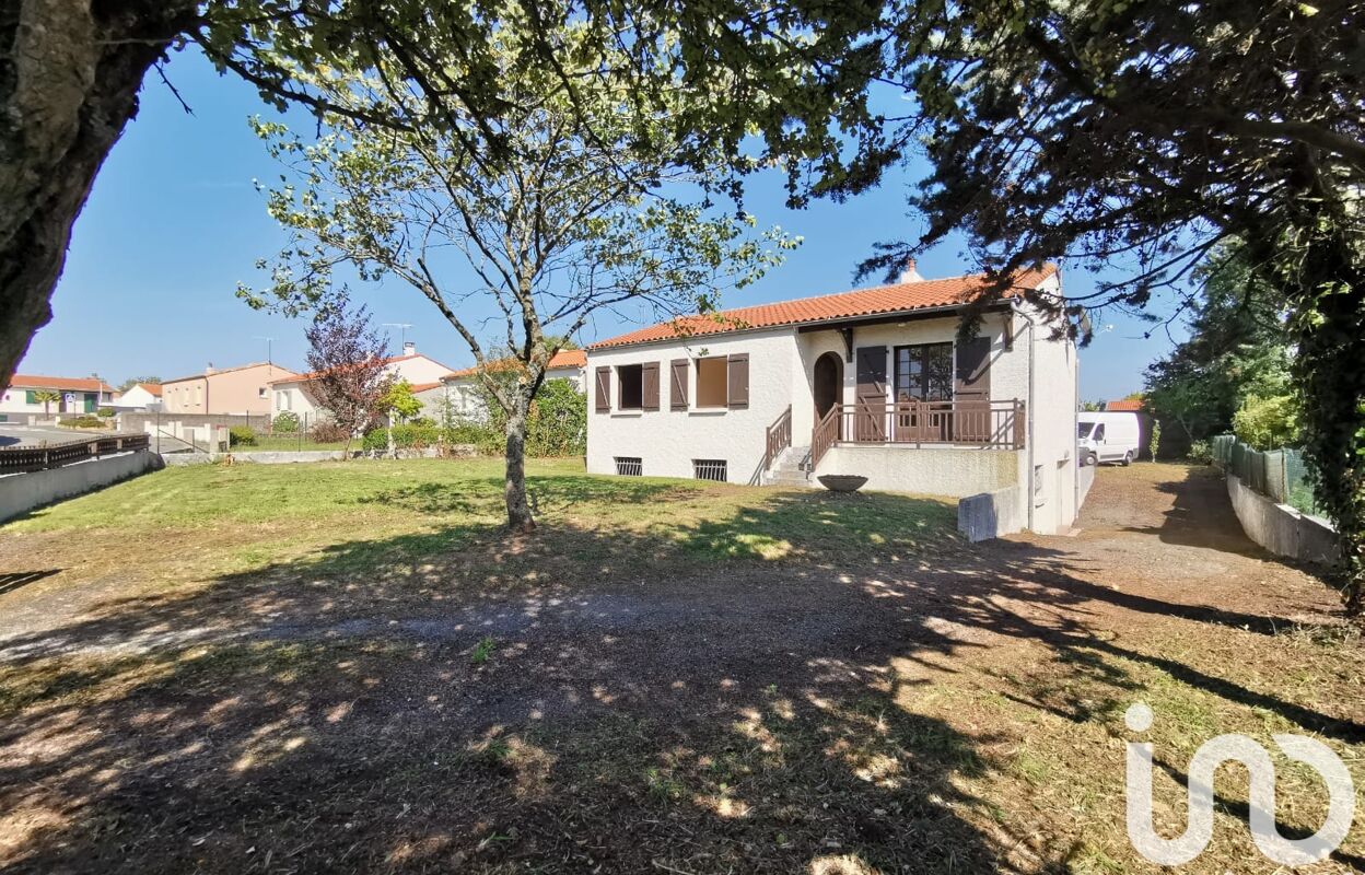 maison 4 pièces 84 m2 à vendre à Les Herbiers (85500)