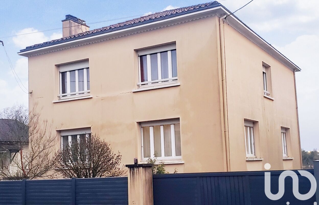 maison 8 pièces 193 m2 à vendre à Melle (79500)