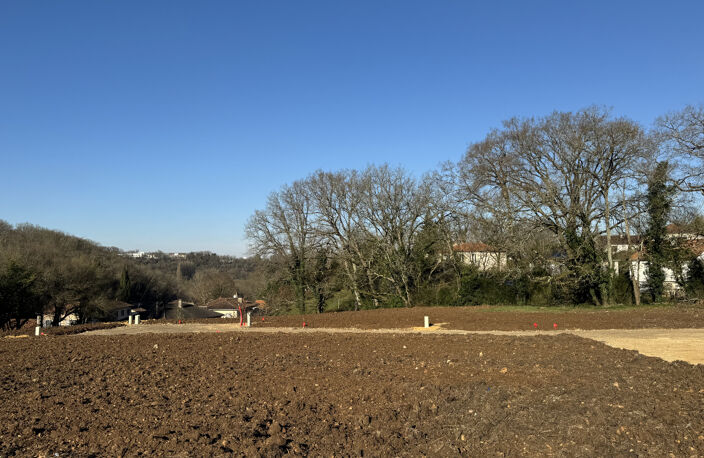 TERRAIN A BATIR - LOT 5 - SAINT BENOIT — photo 2