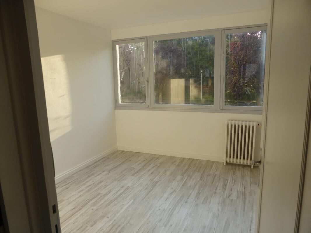 Appartement 3 pièces  à louer Rochelle (La) 17000