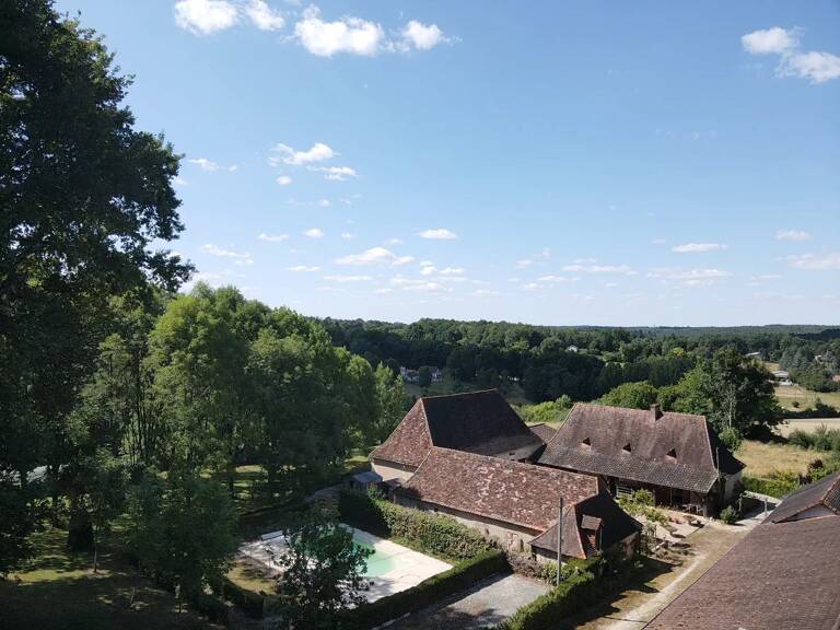 PROPRIETE AVEC GITES + PISCINE — photo 1