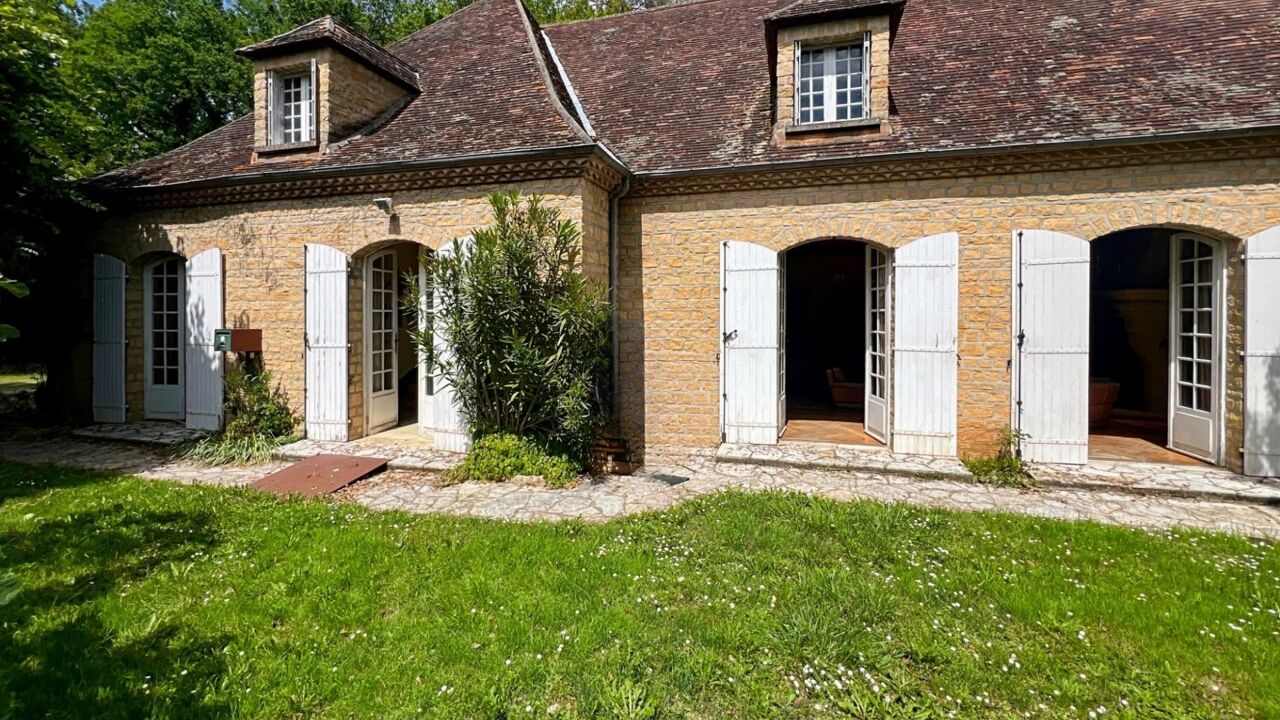 maison 7 pièces 243 m2 à vendre à Le Bugue (24260)