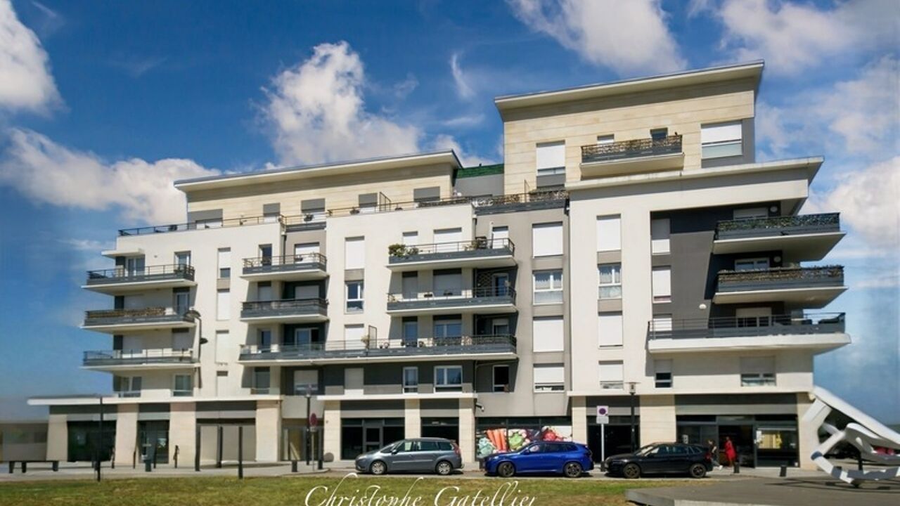 appartement 5 pièces 106 m2 à vendre à Trappes (78190)