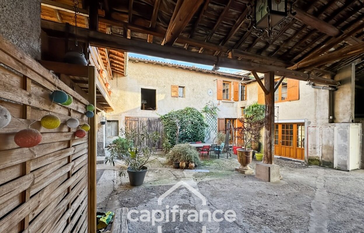 maison 8 pièces 185 m2 à vendre à Chanas (38150)