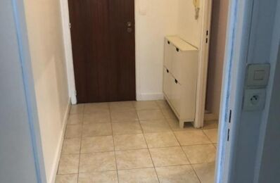 location appartement 1 250 € CC /mois à proximité de Stains (93240)