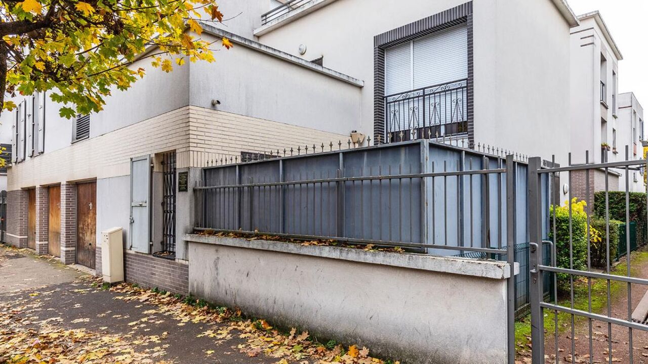 appartement  pièces 64 m2 à vendre à Stains (93240)