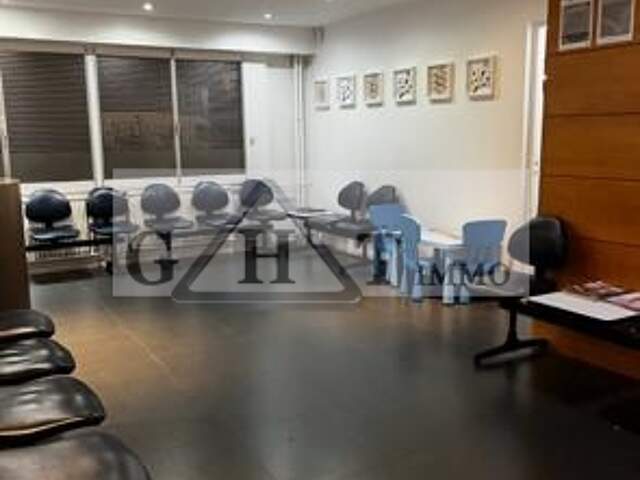 A VENDRE CHARENTON LE PONT 330M2 — photo du bien