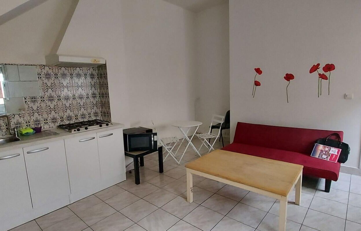 appartement 2 pièces 32 m2 à vendre à Nîmes (30000)