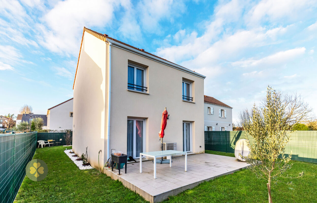 maison 4 pièces 82 m2 à vendre à La Queue-les-Yvelines (78940)