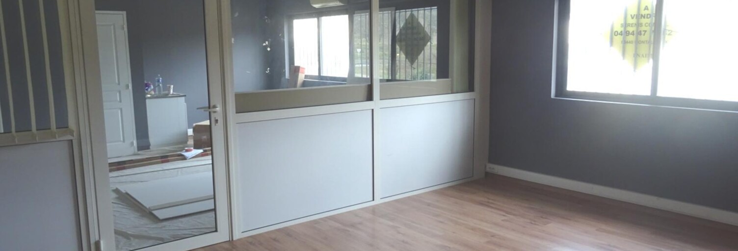 Bureau  58 m² à louer à Montauroux (83440)