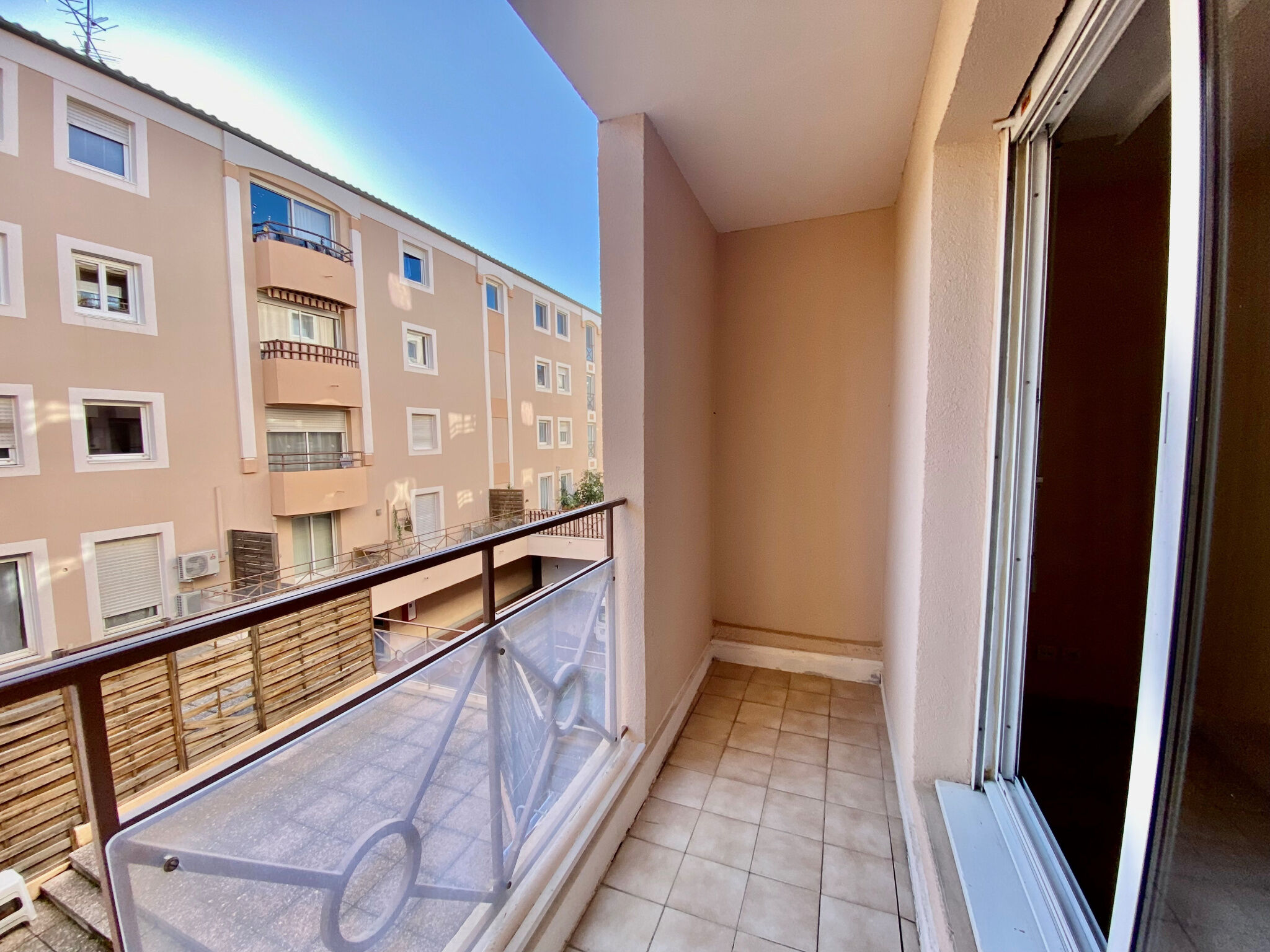 Appartement 3 pièces  à louer Hyères 83400