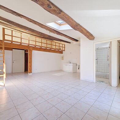 Immeuble  109000 €