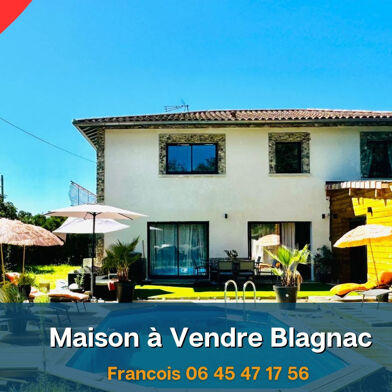 Maison 6 pièces 210 m²