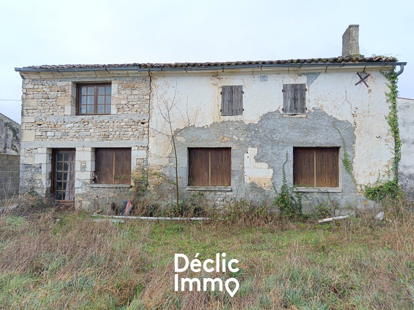 Villa / Maison  T5 à vendre Bercloux 17770