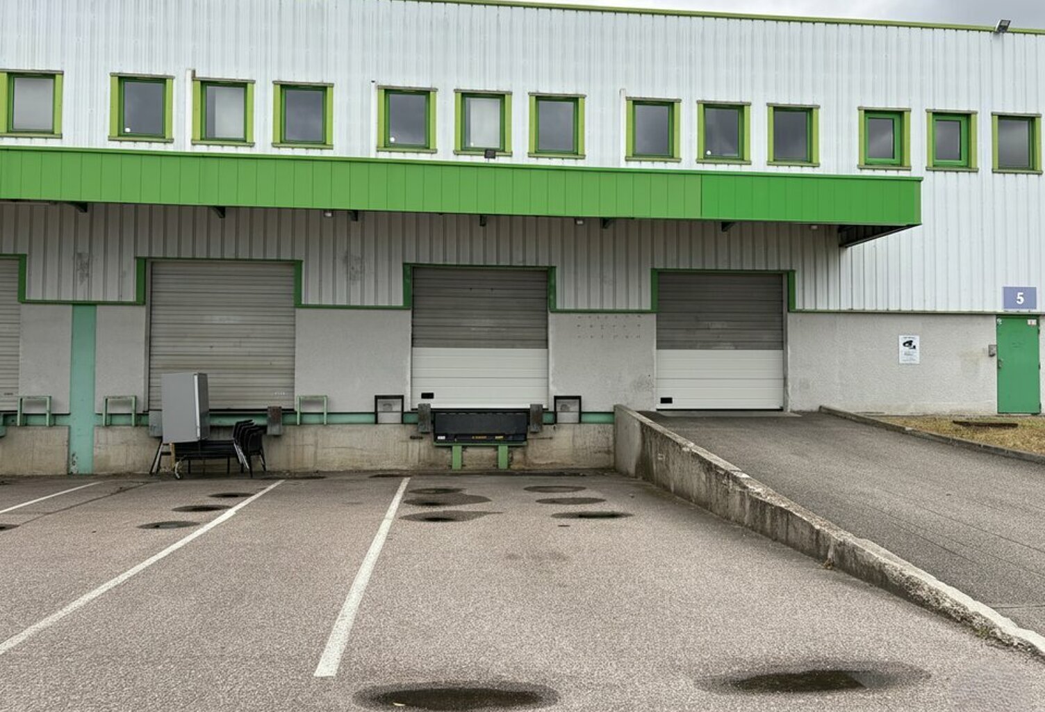 LOCAL D'ACTIVITE - ATELIER à LOUER — photo 1