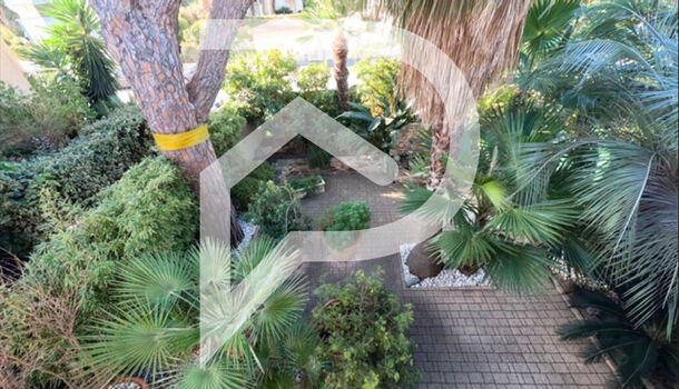 Villa / Maison 6 pièces  à vendre Hyères 83400