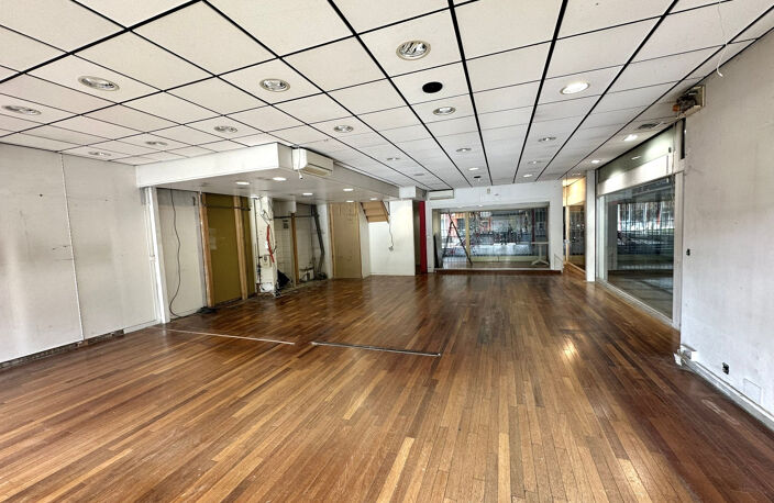 ROUVIERE 9EME : LOCAL COMMERCIAL DE 99.47 M2 — photo 3