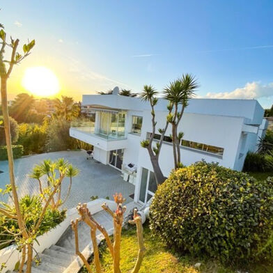 Maison 6 pièces 10300 €