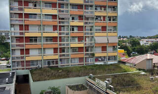 Appartement 1 Pièce 32 m² à louer à Pointe-à-Pitre (97110)