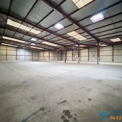 Commerce  3216000 €