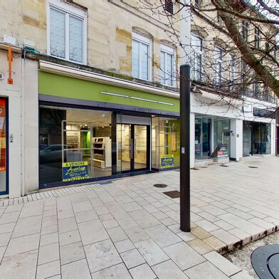 Divers 9 pièces 180000 €