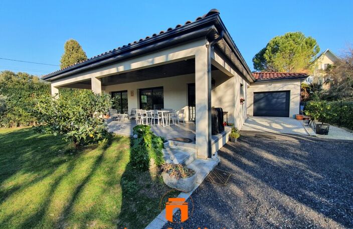 Villa — photo 3