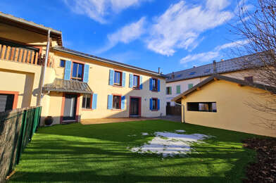 Appartement 5 pièces 409600 €
