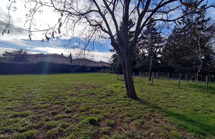 Terrain constructible de 1110m2 — photo 3