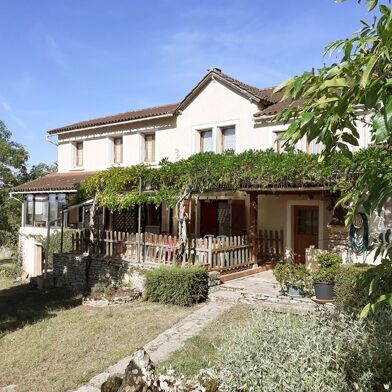 Maison 16 pièces 350000 €