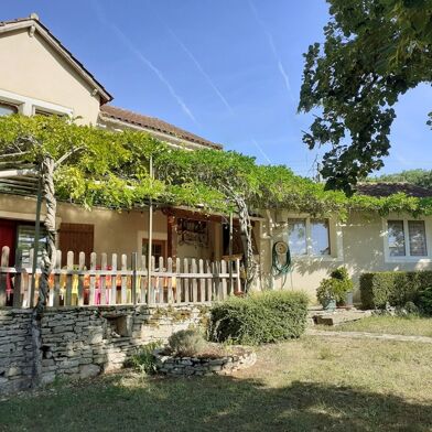 Maison 16 pièces 350000 €