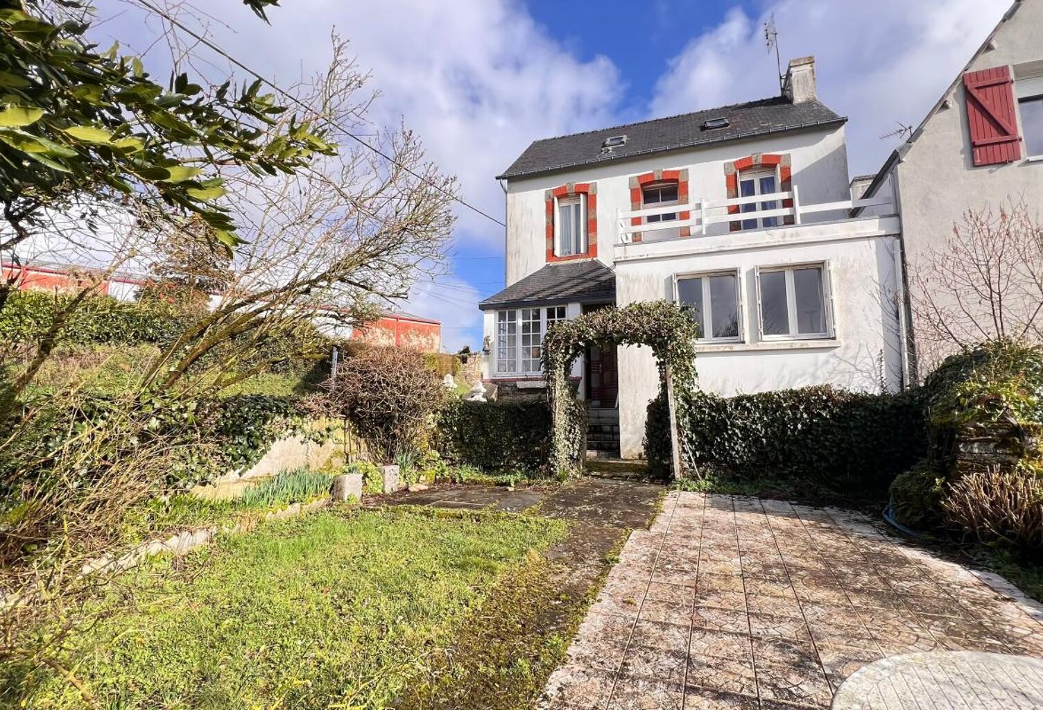 Maison À Vendre Carhaix avec jardin — photo 1