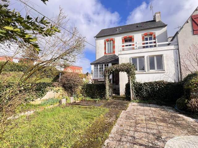 Maison À Vendre Carhaix avec jardin — photo du bien