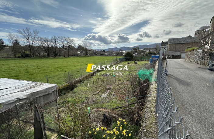 A VENDRE - Maison de village - Au coeur de Laissac — photo 3