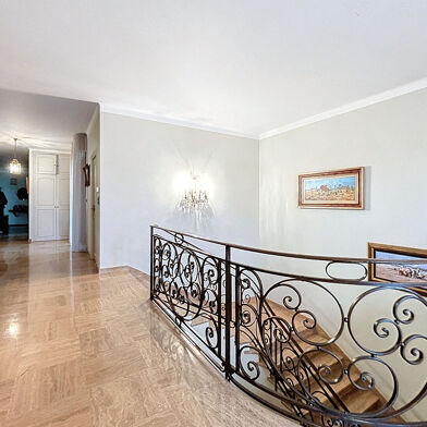 Maison 9 pièces 695000 €