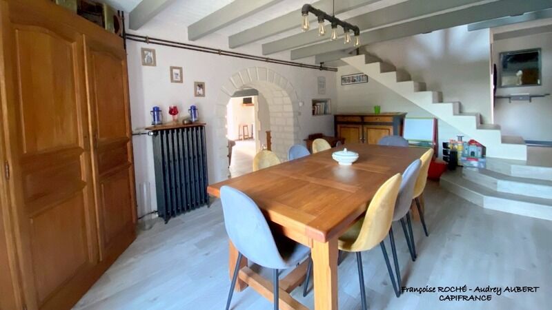 Villa / Maison 8 pièces  à vendre Bussac-sur-Charente 17100