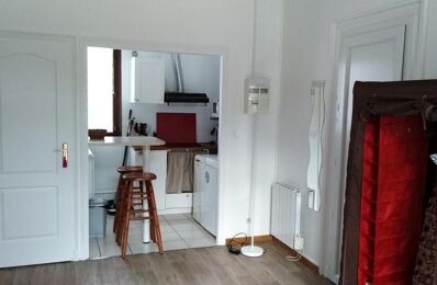 location appartement 710 € CC /mois à proximité de Voisins-le-Bretonneux (78960)