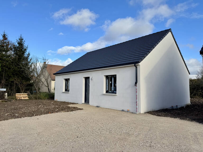 MAISON NEUVE, AMILLY, 3 CHAMBRES, aux normes pour les person — photo 1