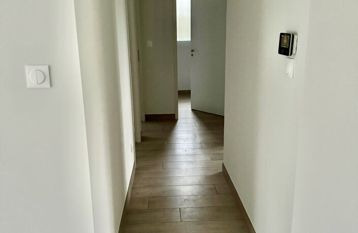 MAISON NEUVE, AMILLY, 3 CHAMBRES, aux normes pour les person — photo 3