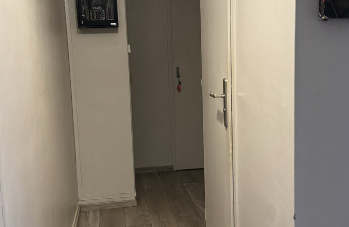 APPARTEMENT F4, 2/3 CHAMBRES, PROCHE GARE, BALCON — photo 5