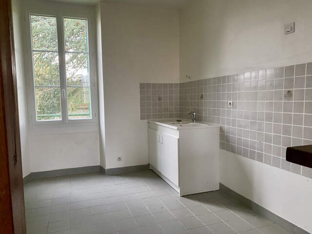 BEAU POTENTIEL, 3 CHAMBRES, 630M2 DE TERRAIN, IDEAL INVESTIS — photo du bien