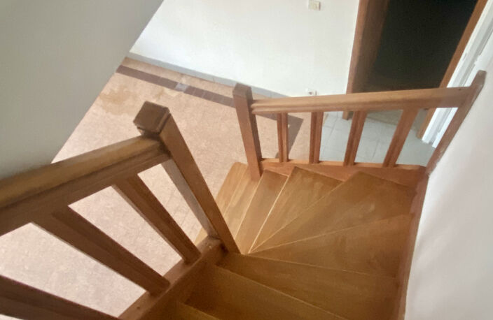 BEAU POTENTIEL, 3 CHAMBRES, 630M2 DE TERRAIN, IDEAL INVESTIS — photo 5