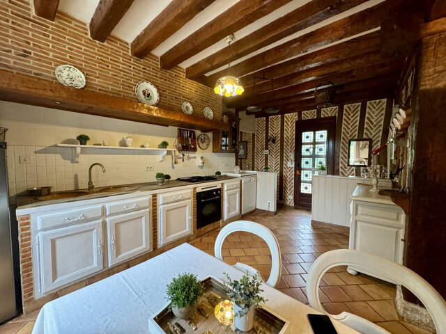 MAISON DE CHARME, 3/4 CHAMBRES +1 RDC, VOLUME, 190m2,TERRAIN — photo du bien