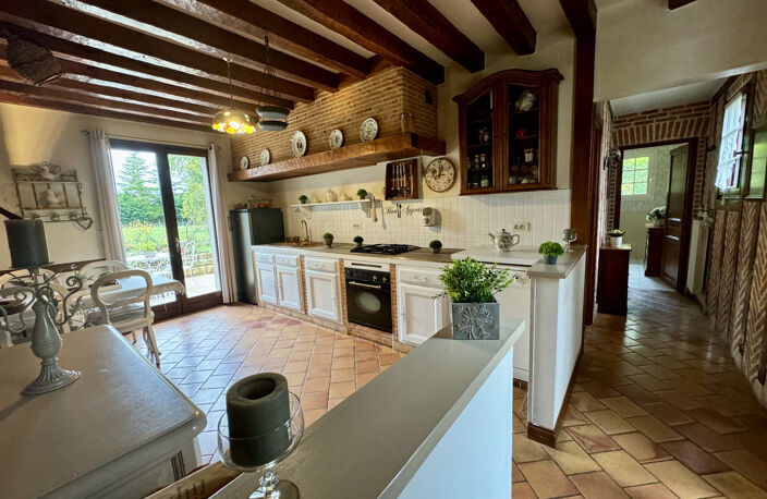 MAISON DE CHARME, 3/4 CHAMBRES +1 RDC, VOLUME, 190m2,TERRAIN — photo 5