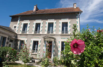 MAISON ANCIENNE , A RENOVER , CARACTERE , GARAGE , JARDINET — photo du bien