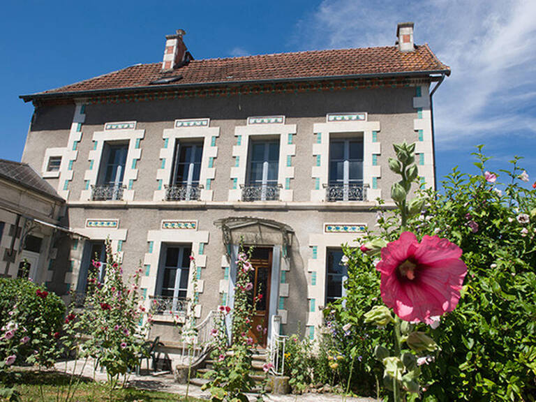 MAISON ANCIENNE , A RENOVER , CARACTERE , GARAGE , JARDINET — photo 1