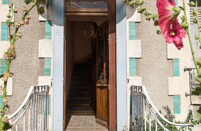 MAISON ANCIENNE , A RENOVER , CARACTERE , GARAGE , JARDINET — photo 2
